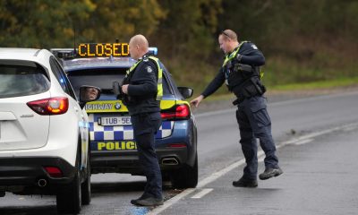 Fotografía de archivo, tomada el 28/08/2025, que muestra a oficiales de la Policía de Australia durante una revisión en el estado de Victoria. EFE/EPA/SIMON DALLINGER AUSTRALIA AND NEW ZEALAND OUT