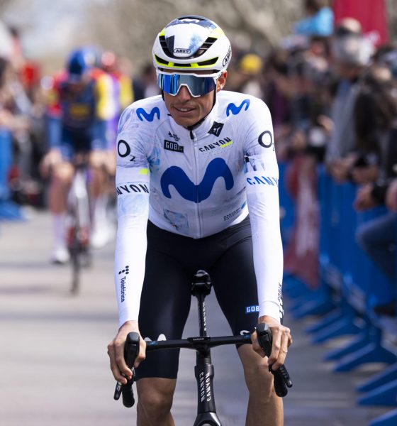 Fotografía de Siu Wu, en la que puede verse en una imagen de archivo del pasado 28 de marzo al ciclista de Movistar Enric Mas, durante una prueba. EFE