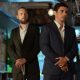 Fotograma cedido por Peacock donde aparece Alberto Guerra (d) como Elias, durante una escena de un episodio de la serie 'M.I.A.'.Guerra regresa a la pequeña pantalla con 'M.I.A.', un suspense sobre el narcotráfico en los Cayos de Florida que pone de manifiesto la cultura latina en Estados Unidos en un momento en el que la comunidad busca una narrativa propia frente a los estereotipos de Hollywood. EFE/ Jeff Daly/ Peacock /SOLO USO EDITORIAL/ NO VENTAS/ SOLO DISPONIBLE PARA ILUSTRAR LA NOTICIA QUE ACOMPAÑA (CRÉDITO OBLIGATORIO)