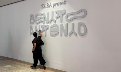 Una persona observa el logo de la nueva colección exclusiva 'Benito Antonio' este martes, en la tienda de la marca española Zara en el centro comercial Plaza Las Américas de San Juan (Puerto Rico). EFE/ Esther Alaejos