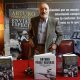 Arturo Pérez-Reverte presenta este miércoles su exposición 'Fotografías de guerra' (1974-1985) y el libro 'Enviado especial' (Alfaguara), una "biografía de guerra" que reúne crónicas y reportajes escritos en los 70 y los 80, y artículos más recientes sobre conflictos pasados y presentes. EFE/Chema Moya