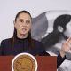 La presidenta de México, Claudia Sheinbaum, habla durante una rueda de prensa este lunes en el Palacio Nacional de la Ciudad de México (México). EFE/José Méndez