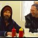Jon Bernthal (izqda) como Michael Berzatto y Ebon Moss-Bachrach como Richard 'Richie' Jerimovich en una imagen del capítulo especial previo al inicio de la quinta y última temporada de 'The Bear'. EFE/SOLO USO EDITORIAL/CEDIDA POR FX