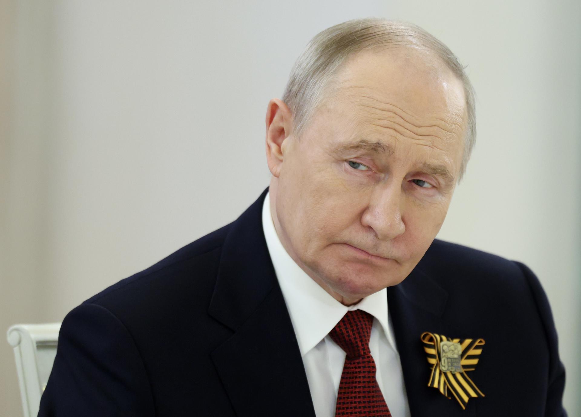 El presidente ruso, Vladímir Putin, este sábado durante una reunión en el Kremlin, en Moscú. EFE/EPA/RAMIL SITDIKOV / POOL