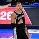 El ala-pívot de los San Antonio Spurs, el francés Victor Wembanyama, fue proclamado este sábado como el Jugador Mejor Valorado de la serie final del Oeste en la que derrotaron a los Oklahoma City Thunder. EFE/EPA/GERALD LEONG SHUTTERSTOCK OUT