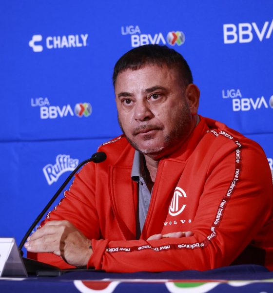 El técnico argentino del Club Toluca, Antonio Mohamed. Imagen de archivo. EFE/Felipe Gutiérrez