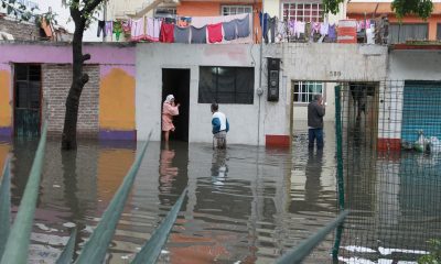 Fotografía de viviendas inundadas en un barrio tras las fuertes lluvias en Puebla (México) Imagen de archivo. EFE/Mario Guzmán