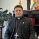 El recién nombrado obispo de la diócesis de Wheeling‑Charleston, el salvadoreño Evelio Menjívar, posa durante una entrevista con EFE el jueves, en Washington (Estados Unidos). EFE/ Leonor Trinidad