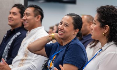 Personas asisten al encuentro Impulsa 2026, un evento organizado por la Red de Hispanos, que reunió a más de un centenar de profesionales con charlas sobre empleo, migración, emprendimiento, salud mental y acceso a la vivienda, este sábado en Toronto (Canadá). EFE/ Julio César Rivas
