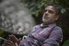 El actor mexicano Adrián Vázquez, participa durante una entrevista con EFE, este martes en Ciudad de México (México). EFE/Isaac Esquivel
