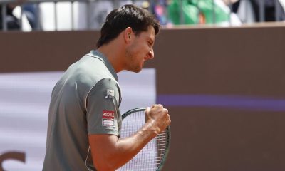 Luciano Darderi firmó una remontada en una maratón de dos horas y 26 minutos en Roma. EFE/EPA/FABIO FRUSTACI