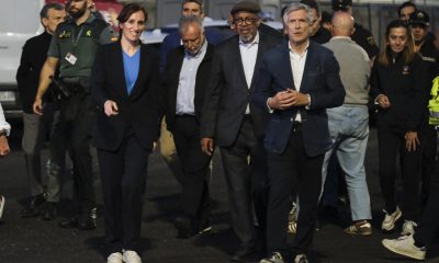 Los ministros de Sanidad, Mónica García (i), el de Interior, Fernando Grande-Marlaska (d), el de Política Territorial, Ángel Víctor Torres (2i) y el director general de la Organización Mundial de la Salud (OMS), Tedros Adhanom Ghebreyesus (2d), visitan este sábado el puerto de Granadilla de Abona en Tenerife, donde en la madrugada de este domingo llegará el crucero MV Hondius. EFE/Alberto Valdés