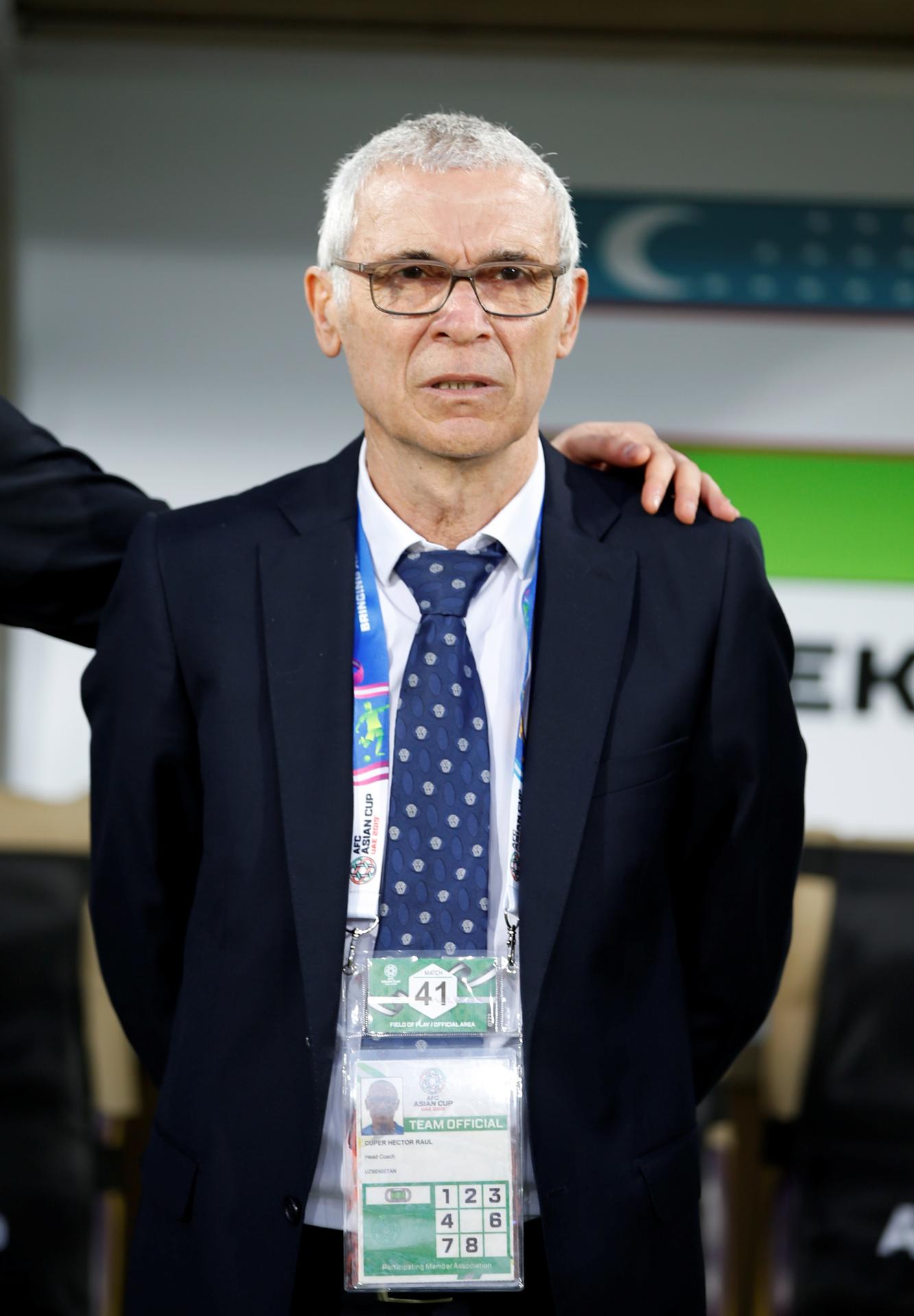 Fotografía de archivo del 21 de enero de 2019 en la que se observa al argentino Héctor Cúper, nuevo técnico del Universitario de Deportes de Perú. EFE/Ali Haider