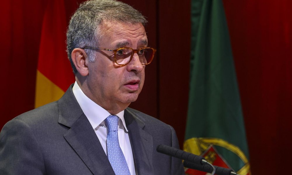 El presidente de Portugal, Antonio José Seguro, fue captado el pasado 29 de abril, al dar un discurso, en Lisboa (Portugal). EFE/Tiago Petinga