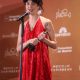 La actriz argentina Camila Plaate, protagonista de la película 'Belem', posa con el galardón a la mejor actriz este jueves en el marco de los Premios Platino, celebrados en la Riviera Maya en Quintana Roo (México). EFE/Alonso Cupul