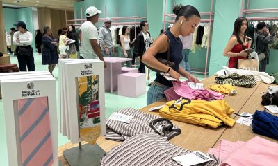 Personas observan las prendas de la nueva colección exclusiva 'Benito Antonio' este martes, en la tienda de la marca española Zara en el centro comercial Plaza Las Américas de San Juan (Puerto Rico). EFE/ Esther Alaejos