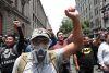 Maestros de la Coordinadora Nacional de Trabajadores de la Educación (CNTE) se manifiestan este lunes, durante una marcha en Ciudad de México (México). EFE/Mario Guzmán
