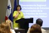 La embajadora de la Unión Europa (UE) en Panamá, Izabela Matusz, habla durante el lanzamiento de la 'Guía de Acceso a la Información Pública', un manual que busca fortalecer la transparencia en la gestión gubernamental y el conocimiento de periodistas y el resto de la ciudadanía para obtener datos de interés como forma de rendir cuentas al Estado, este viernes en Ciudad de Panamá (Panamá). EFE/ Carlos Lemos
