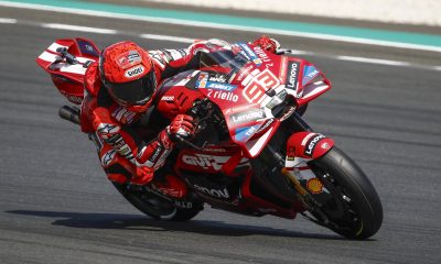 Fotografía de Yoan Valat, en la que puede verse en una imagen del pasado 8 de mayo al piloto español Marc Márquez (Ducati), durante el Gran Premio de Francia. EFE