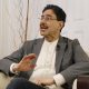 El senador y candidato a la Presidencia de Colombia por el partido Pacto Histórico, Iván Cepeda, habla durante una entrevista con EFE este jueves, en Bogotá (Colombia). EFE/ Mauricio Dueñas Castañeda