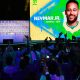 Personas celebran el llamado del futbolista Neymar para el Mundial 2026, tras más de dos años y medio ausente de la Canarinha, por parte del seleccionador de Brasil, el italiano Carlo Ancelotti (i). EFE/ Andre Coelho