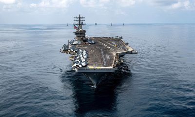 Fotografía cedida por el Comando Sur de Estados Unidos que muestra el portaaviones USS Nimitz (CVN 68) y el destructor de misiles guiados USS Gridley (DDG 101). EFE/ Comando Sur EEUU /SOLO USO EDITORIAL/ NO VENTAS/ SOLO DISPONIBLE PARA ILUSTRAR LA NOTICIA QUE ACOMPAÑA (CRÉDITO OBLIGATORIO)