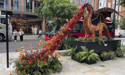 Inauguración del 'Chelsea in Bloom' 2026, el festival de flores gratuito más grande de Londres con una temática 'de otro mundo', y donde se pueden ver desde constelaciones del zodiaco hasta ovnis y globos gigantes hechos íntegramente de flores. EFE/ Luis Campello