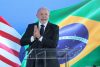 El presidente de Brasil, Luiz Inácio Lula da Silva, habla en una rueda de prensa donde afirmó que la reunión que tuvo con su homólogo estadounidense, Donald Trump, sirvió para dar "un paso importante" en la relación entre ambos países, este jueves, en la Embajada de Brasil en Washington (Estados Unidos). EFE/ Octavio Guzmán
