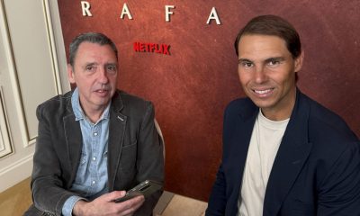 Un momento de la entrevista al ex tenista Rafa Nadal (d), este miércoles.. EFE/