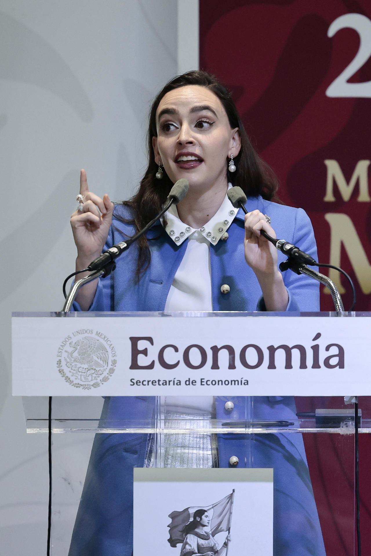 La coordinadora del Consejo Asesor para el Desarrollo Económico Regional y Relocalización (Caderr), Altagracia Gómez, habla en Ciudad de México (México). Imagen de archivo. EFE/ José Méndez