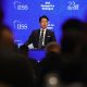 El ministro de Defensa de Japón, Shinjiro Koizumi, durante su intervención en el principal foro de seguridad y defensa de Asia, el Diálogo Shangri-La, en Singapur. 
EFE/EPA/HOW HWEE YOUNG