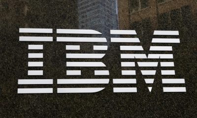 Fotografía de archivo que muestra el logotipo del grupo informático IBM, en Nueva York, Estados Unidos. EFE/JASON SZENES
