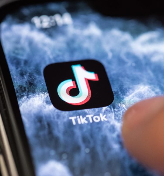 En la imagen de archivo, el logotipo de la aplicación de TikTok en un teléfono móvil. EFE/EPA/HAYOUNG JEON