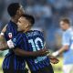 El futbolista del Inter Lautaro Martinez (d) celebra el 0-2 durante el partido de la final de Copa que han jugado SS Lazio e FC Inter, en Roma, Italia. EFE/EPA/ANGELO CARCONI