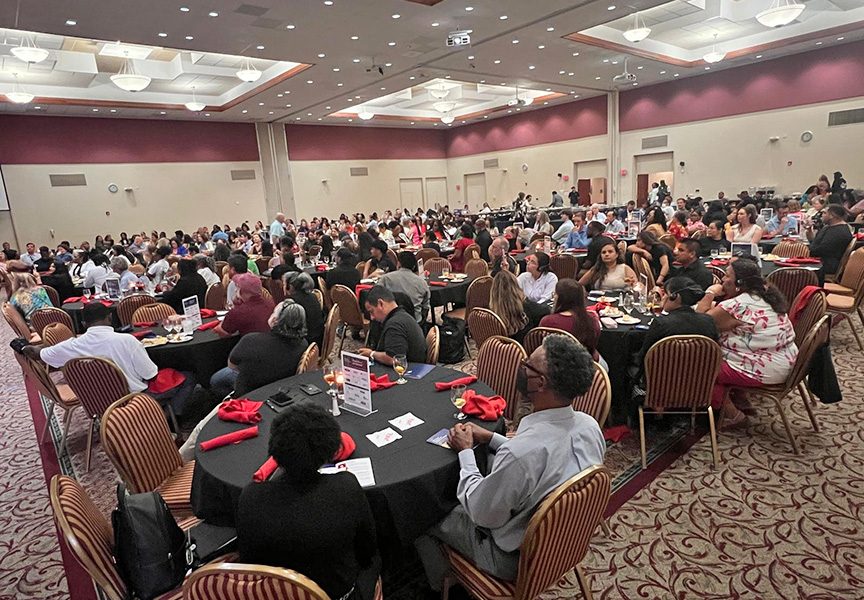 Empresarios conectan sueños con recursos