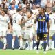 Los jugadores del Real Madrid Leyendas celebran el gol marcado por Pepe ante el Inter Legends durante el partido Corazón Classic Match que jugadores históricos del Real Madrid e Inter de Milan disputaron en el Santiago Bernabéu. EFE/Víctor Lerena