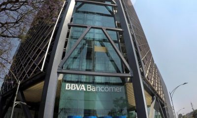 Fotografía de archivo de una de las dos sedes corporativas del BBVA Bancomer en la Ciudad de México (México). EFE/Madla Hartz
