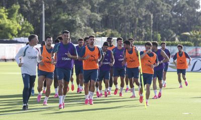 Cristiano Ronaldo (2-i) encabeza el entrenamiento de la selección de Portugal en Palm Beach, Florida. EFE/EPA/MIGUEL A. LOPES