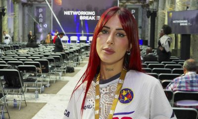 .- V​icco, cantante y compositora española, en una entrevista este jueves con EFE en París con motivo del centenario de la CISAC. La Inteligencia Artificial (IA) "puede ayudar" pero "si nos apoyamos demasiado en ella", puede "atontar" y "quitar el alma", opinó este jueves la cantante y compositora española Vicco, en la conmemoración en París del centenario de la Confederación Internacional de Sociedades de Autores y Compositores (CISAC). EFE/ Edgar Sapiña Manchado