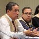 El jefe de la misión de observación electoral en Perú de la Organización de Estados Americanos (OEA), Víctor Rico (2-i), habla durante la presentación de un informe preliminar de observación de la segunda vuelta de las elecciones presidenciales este martes, en Lima (Perú). EFE/ Paolo Aguilar