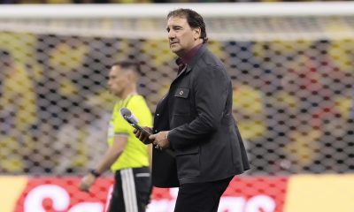 El seleccionador de Colombia, Néstor Lorenzo definió como merecida la victoria en el debut mundialista por 1-3 sobre Uzbekistán en Ciudad de México. EFE/ José Méndez