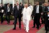El presidente de Colombia, Gustavo Petro (c), llega acompañado del canciller de Panamá, Javier Martínez-Acha (c-i) a los actos conmemorativos del Bicentenario del Congreso Anfictiónico este lunes, en Ciudad de Panamá (Panamá). EFE/ Aris Mariota
