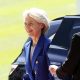 .- La presidenta de la Comisión Europea, Ursula von der Leyen, llega al Hotel Royal antes de la cumbre del G7 en Evian-les-Bains, Francia, el 15 de junio de 2026. La 52ª Cumbre del G7 tendrá lugar del 15 al 17 de junio de 2026 en Evian-les-Bains, a orillas del lago Lemán. (Francia, Ginebra) EFE/EPA/YOAN VALAT