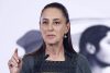 La presidenta de México, Claudia Sheinbaum, habla durante una rueda de prensa este viernes, en el Palacio Nacional de Ciudad de México (México). EFE/Sáshenka Gutiérrez