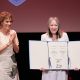 La presidenta de Navarra, María Chivite (i), preside el acto de entrega del Premio Príncipe de Viana de la Cultura 2026, que este año reconoce a la cantante navarra Aurora Beltrán (d). EFE/ Gobierno De Navarra/Jesús M. Garzaron SOLO USO EDITORIAL/SOLO DISPONIBLE PARA ILUSTRAR LA NOTICIA QUE ACOMPAÑA (CRÉDITO OBLIGATORIO)