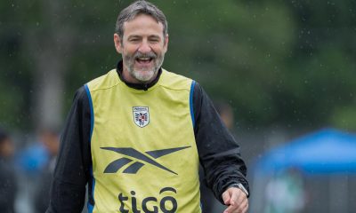 Fotografía difundida por la Federación Panameña de Fútbol (Fepafut) del seleccionador Thomas Christiansen durante un entrenamiento, este domngo en Toronto de cara al debut en el Mundial contra Ghana, este 17 de junio. EFE/ Eliecer Aizprua / Fepafut / SOLO USO EDITORIAL/ SOLO DISPONIBLE PARA ILUSTRAR LA NOTICIA QUE ACOMPAÑA (CRÉDITO OBLIGATORIO)