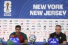 El seleccionador de Marruecos, Mohamed Quahbi (d), y Achraf Hakimi participan en una rueda de prensa en la ciudad de East Rutherford en New Jersey (EE.UU.). Marruecos enfrentará a Brasil como parte del grupo C del Mundial de la FIFA 2026. EFE/ Sebastiao Moreira