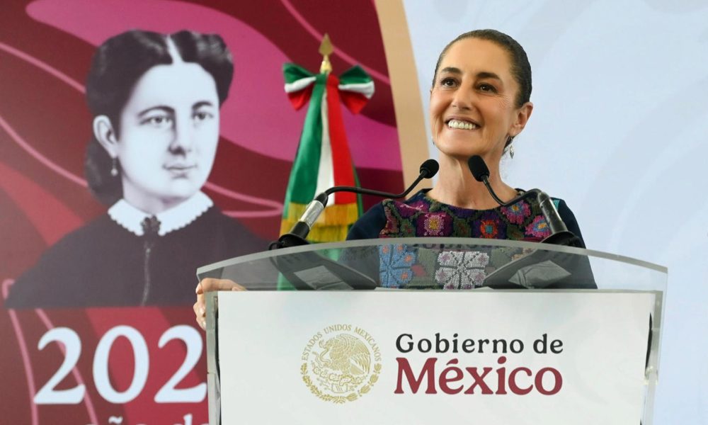 Fotografía cedida por la Presidencia de México, de la mandataria mexicana, Claudia Sheinbaum, hablando durante una gira de trabajo Martínez de la Torre en Veracruz (México). EFE/Presidencia de México/SOLO USO EDITORIAL/NO VENTAS/SOLO DISPONIBLE PARA ILUSTRAR LA NOTICIA QUE ACOMPAÑA(CRÉDITO OBLIGATORIO)