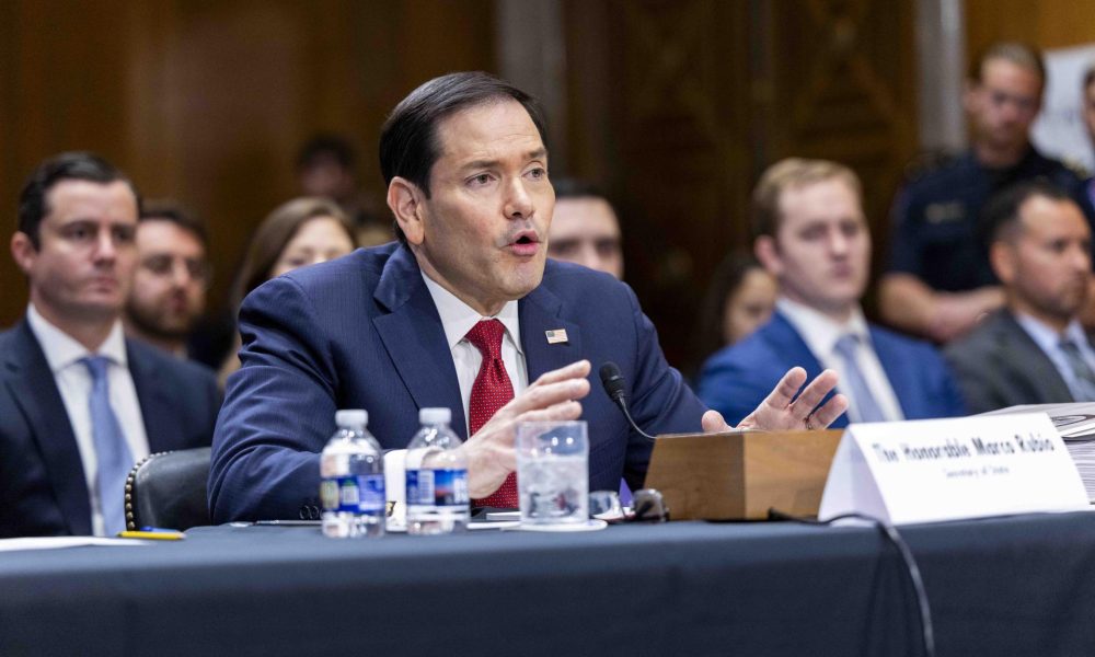 El secretario de Estado de Estados Unidos, Marco Rubio, compareció ante la Comisión de Relaciones Exteriores del Senado, en el Capitolio en Washington, D.C., EE. UU., el 2 de junio de 2026. El secretario Rubio compareció ante el Senado por primera vez desde el inicio de la guerra con Irán. EFE/SHAWN THEW