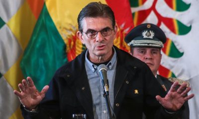 El presidente de Bolivia, Rodrigo Paz, fue captado este 3 de junio, durante un acto público en el Palacio de Gobierno, en La Paz (Bolivia). EFE/Gabriel Márquez